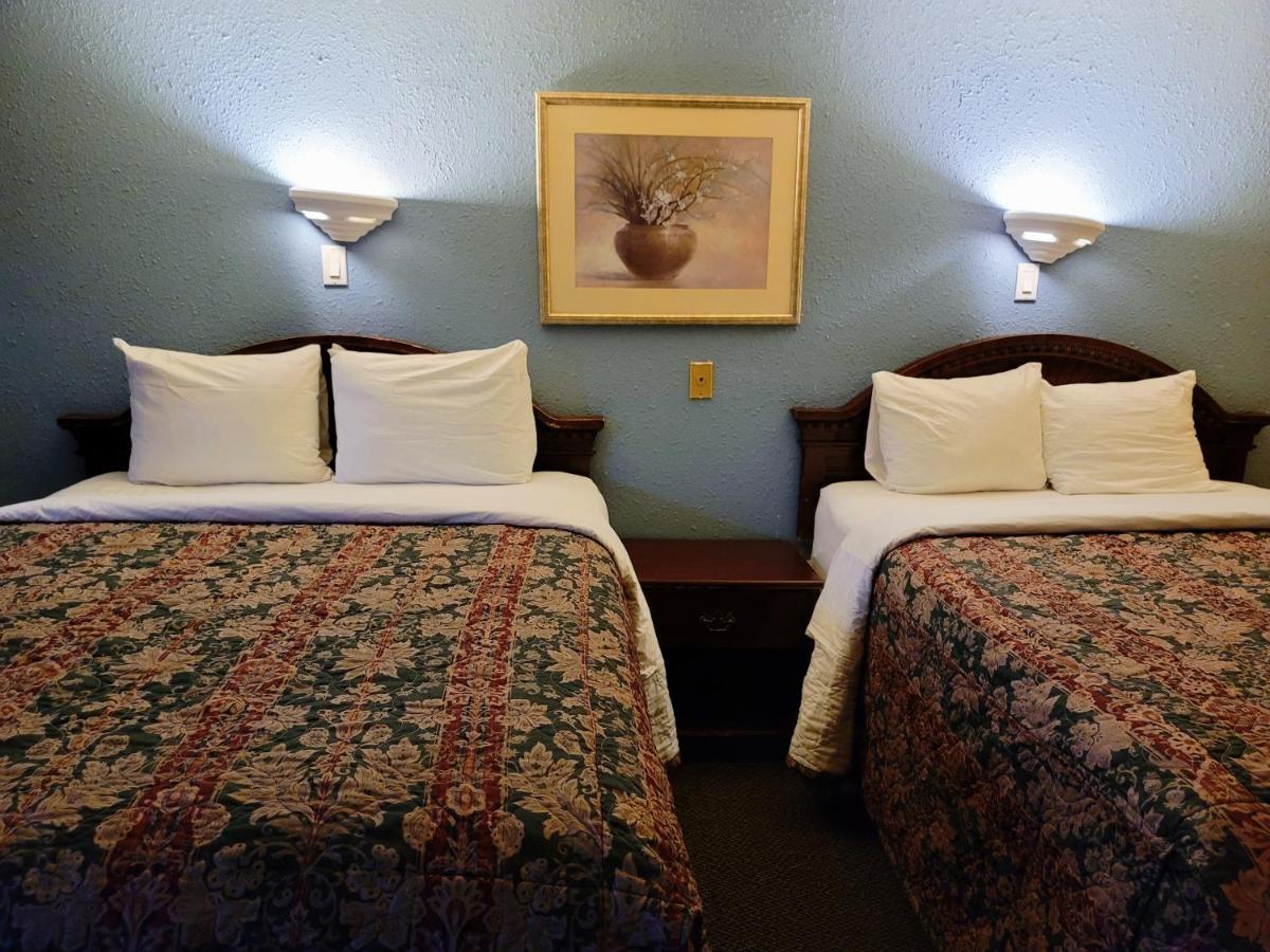 Travelors Lodge Motel & Rv Park Us-287&Us-96 Eads Buitenkant foto